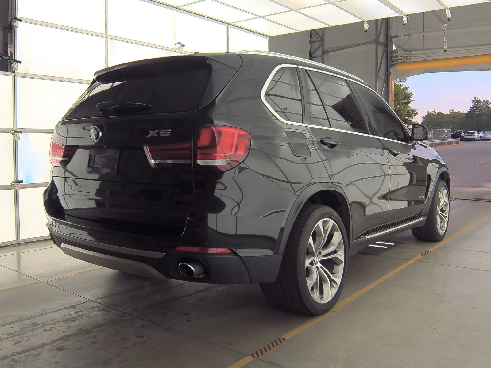 BMW X5 ВАКУУМ/HEAD-UP DISPLAY/KAMEPA/KEYLESS/ПОДГРЕВ/ОБДУ - изображение 8