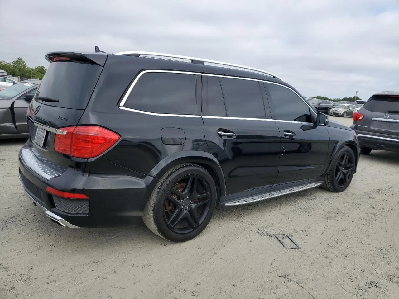 Mercedes-Benz GL 500 AMG* PACK* 3TV* ПОДГРЕВ* ОБДУХВАНЕ* МАСАЖ* КАМЕРА* - изображение 2