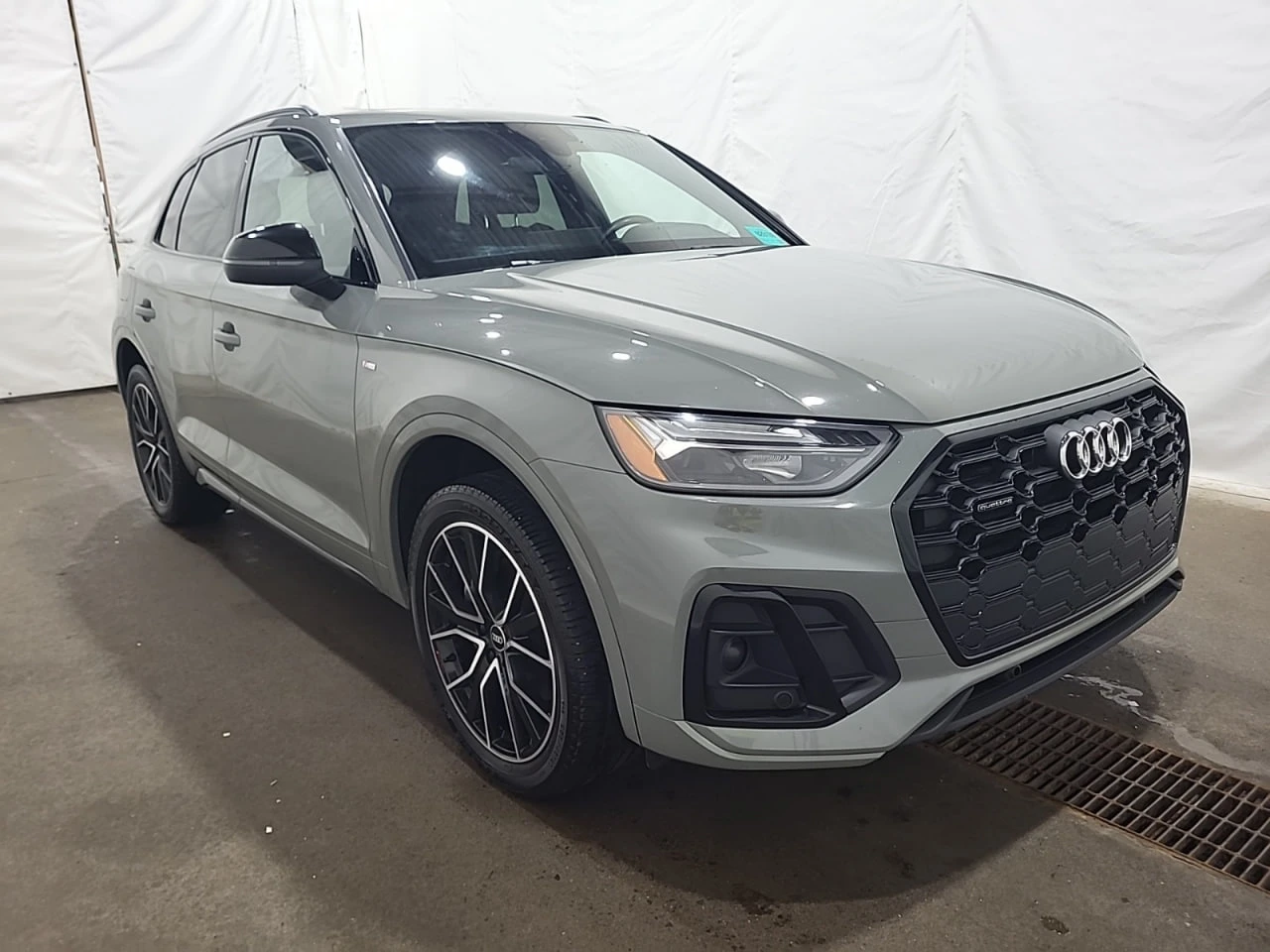 Audi Q5 * CARFAX * АВТО КРЕДИТ * ЦЕНА ДО БГ! - изображение 3