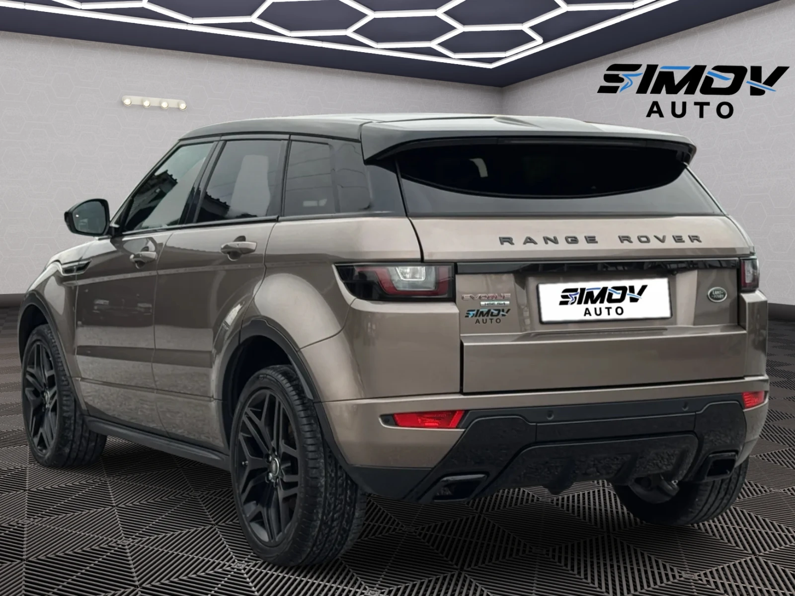 Land Rover Evoque 2.0SI4 AUTOBIOGRAPHY FACELIFT ДИСТРОНИК ПАНОРАМА - изображение 4
