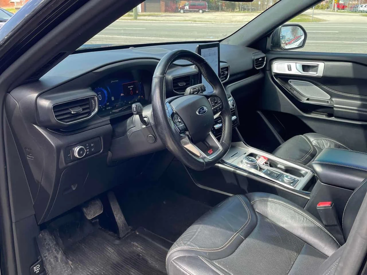 Ford Explorer | ST | DISTRONIC | ОБДУХВАНЕ | 360 | ПАНОРАМА | , снимка 5 - Автомобили и джипове - 54409859