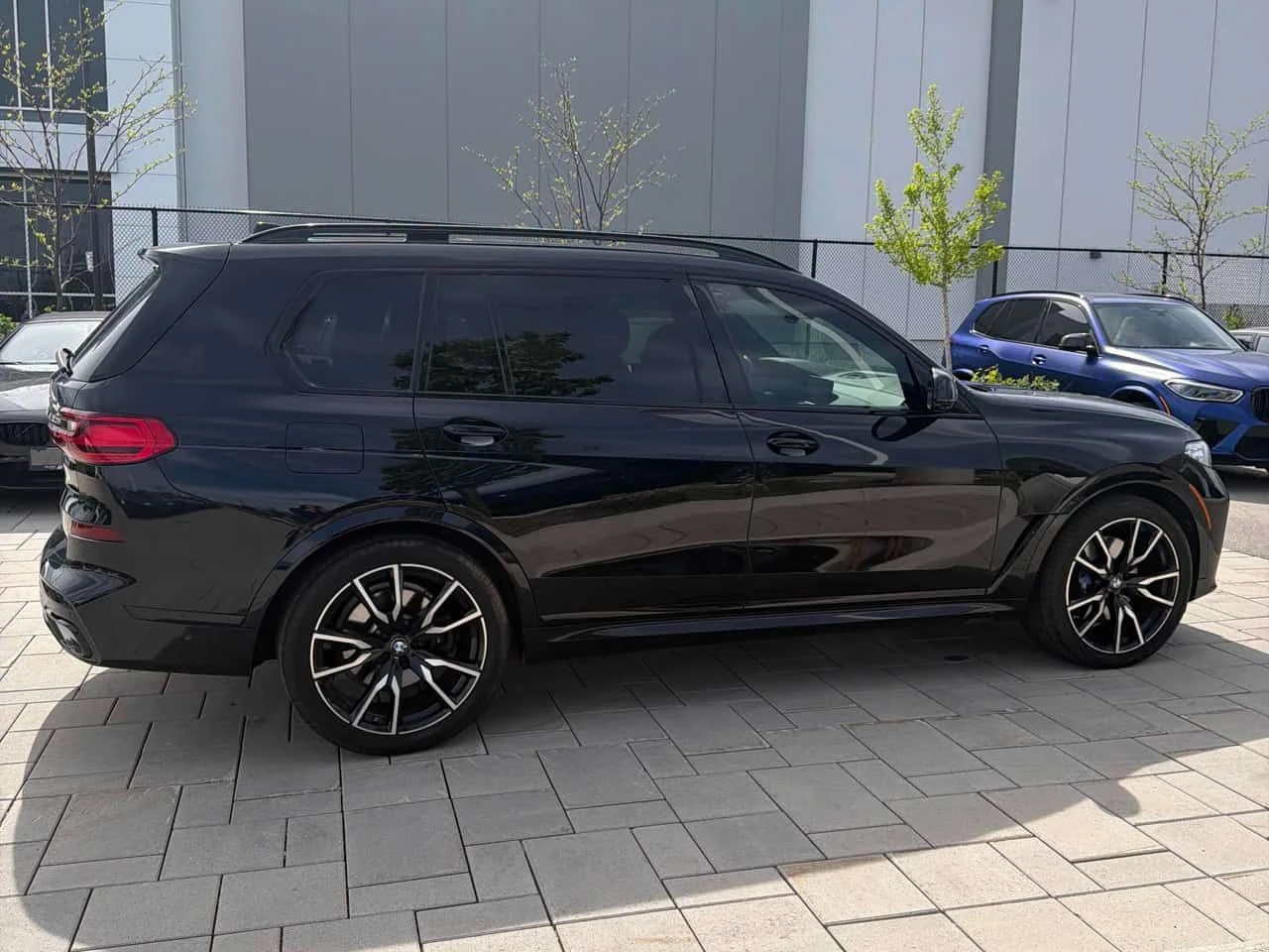 BMW X7 xDrive40i/LASER/HUD/ПАНОРАМА/360, снимка 4 - Автомобили и джипове - 54623338