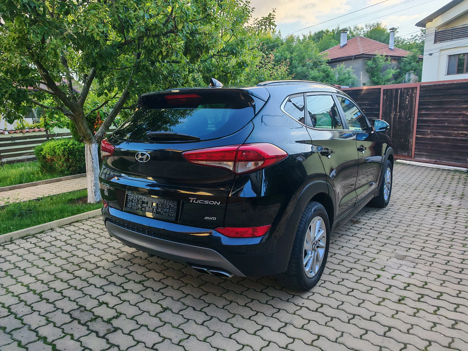 Hyundai Tucson 2.0CRDI-4x4-���������-������ | Mobile.bg � ����������� 4
