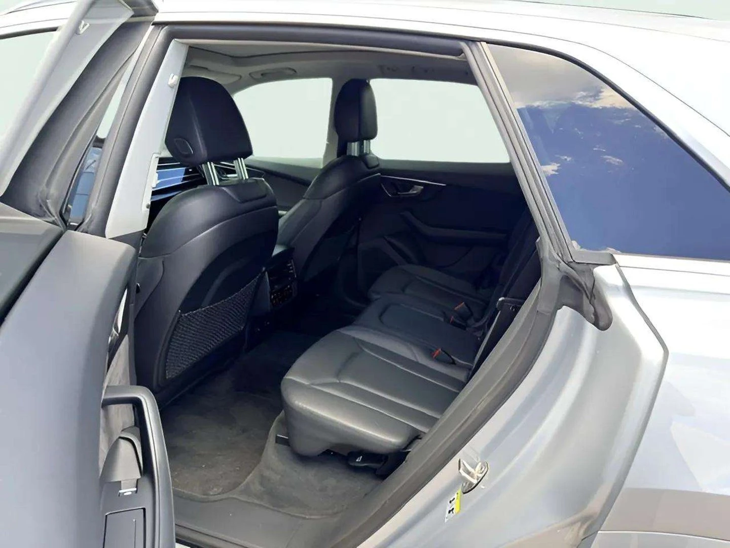 Audi Q8, снимка 9 - Автомобили и джипове - 55203166