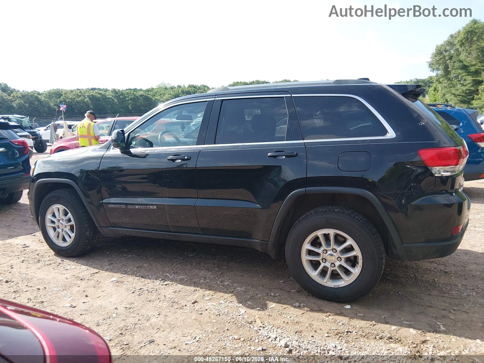 Jeep Grand cherokee Laredo* 3.6* 4X4* Carplay* 8zf* Цена до БГ, снимка 7 - Автомобили и джипове - 55650742