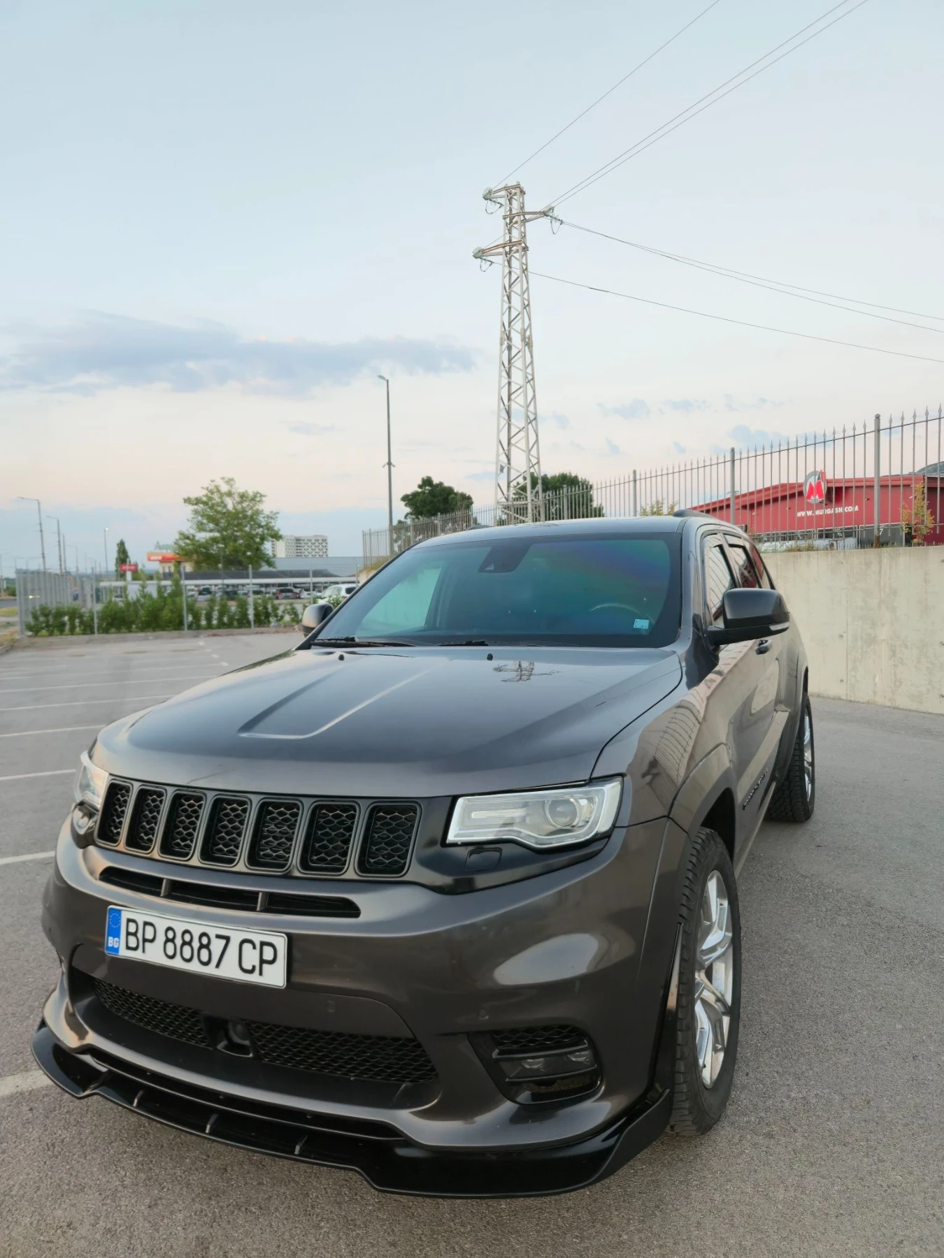 Jeep Grand cherokee 5.7 HEMI SUMMIT