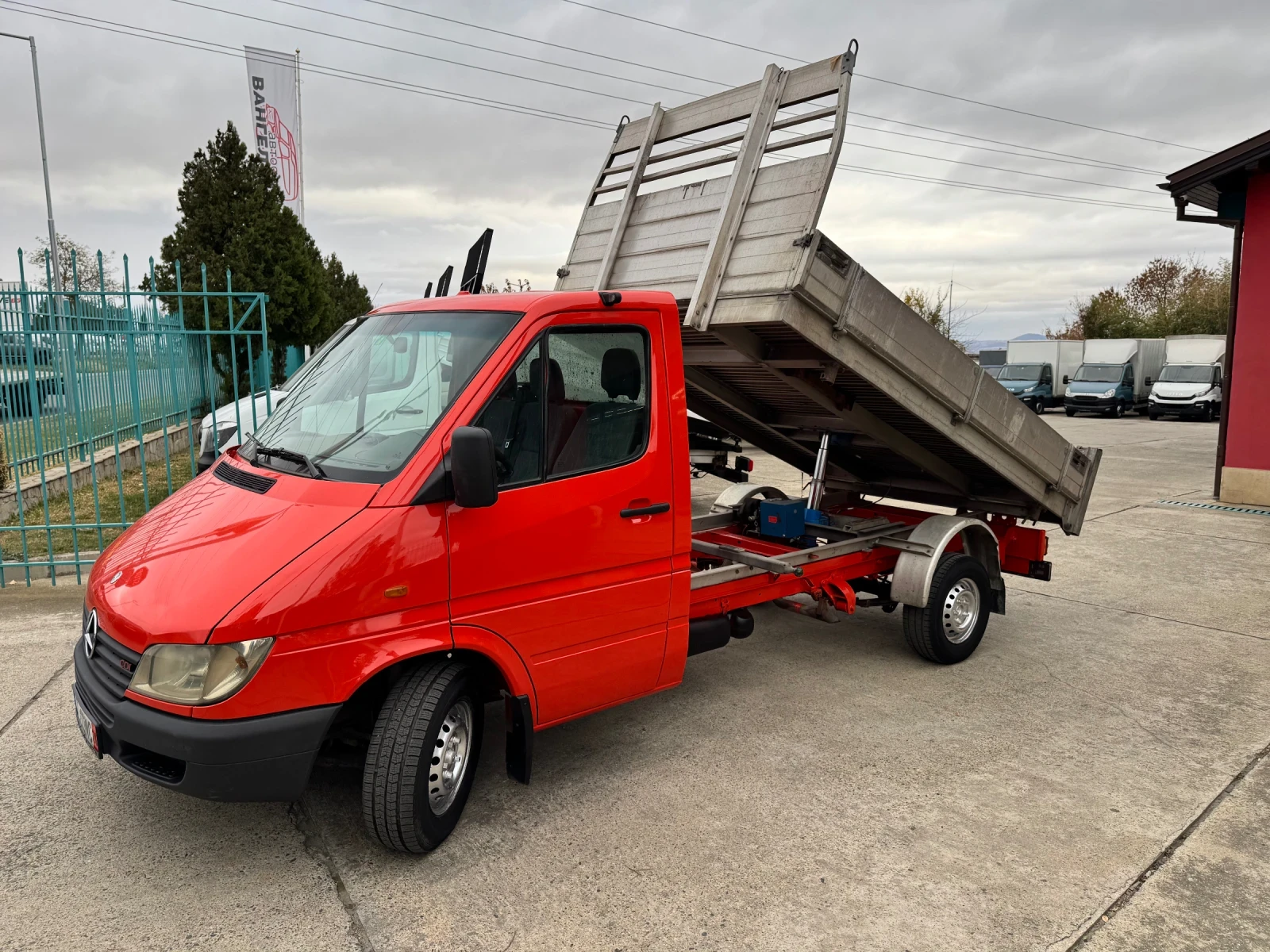 Mercedes-Benz Sprinter 311 CDI* Тристранен самосвал - изображение 4