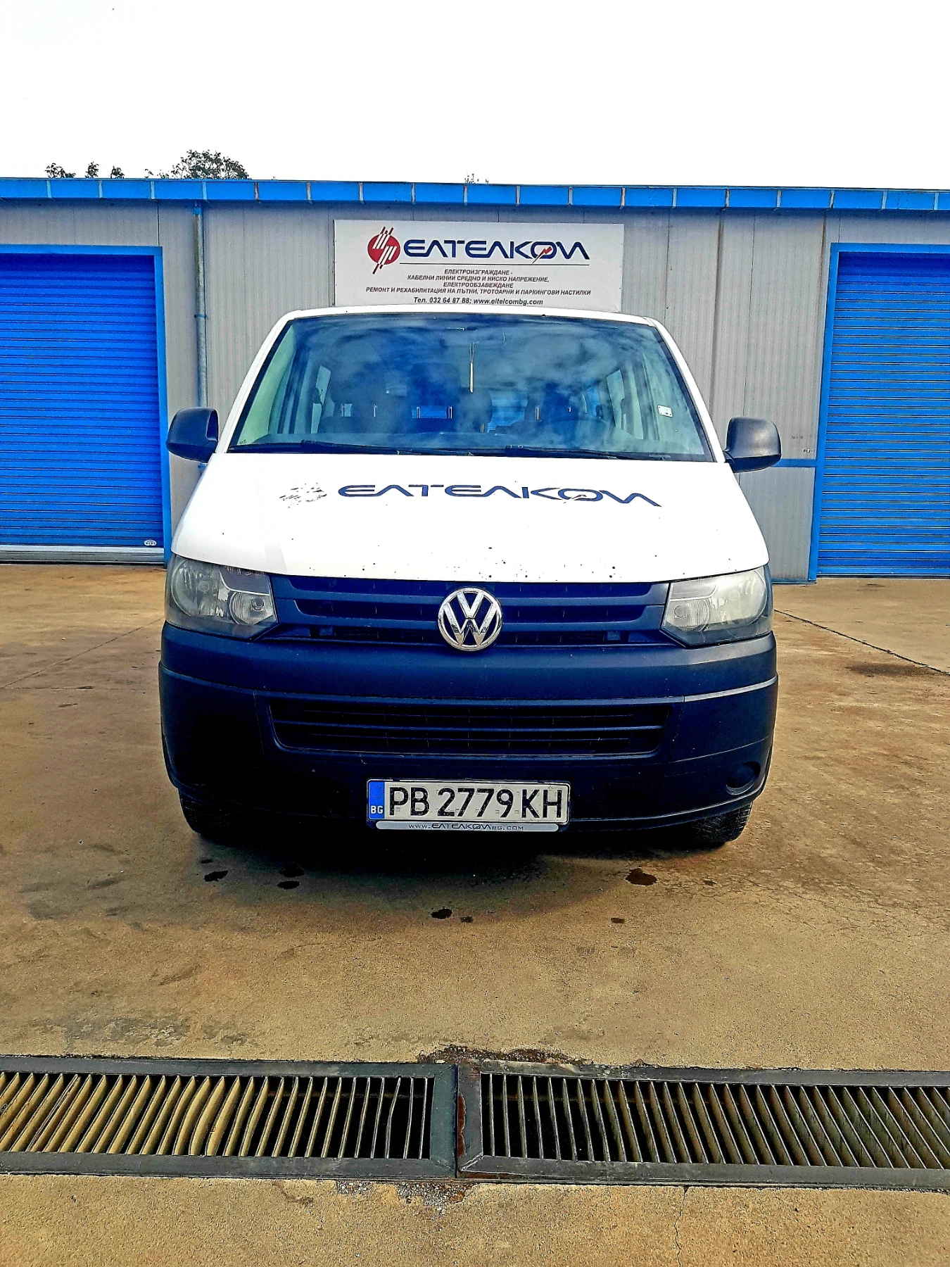 VW T5 Първи собственик 8+ 1, снимка 6 - Бусове и автобуси - 56517019