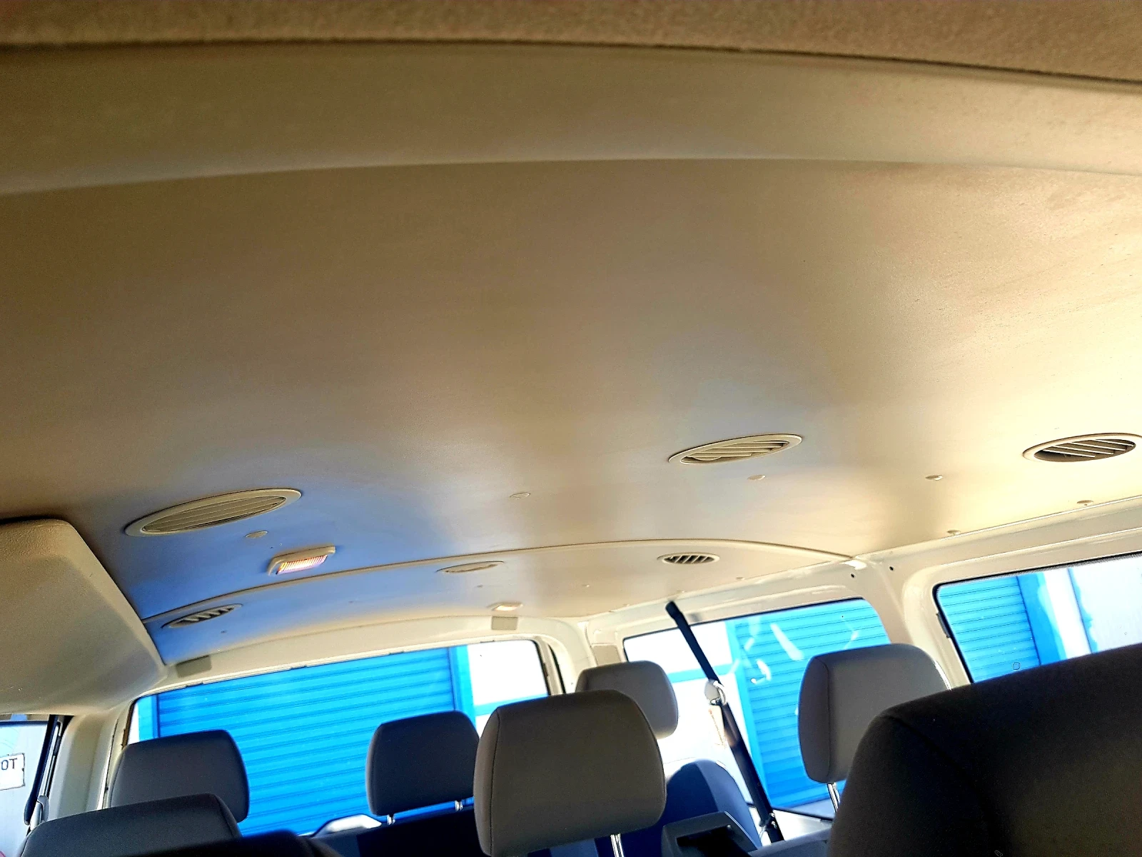 VW T5 Първи собственик 8+ 1, снимка 13 - Бусове и автобуси - 56517019