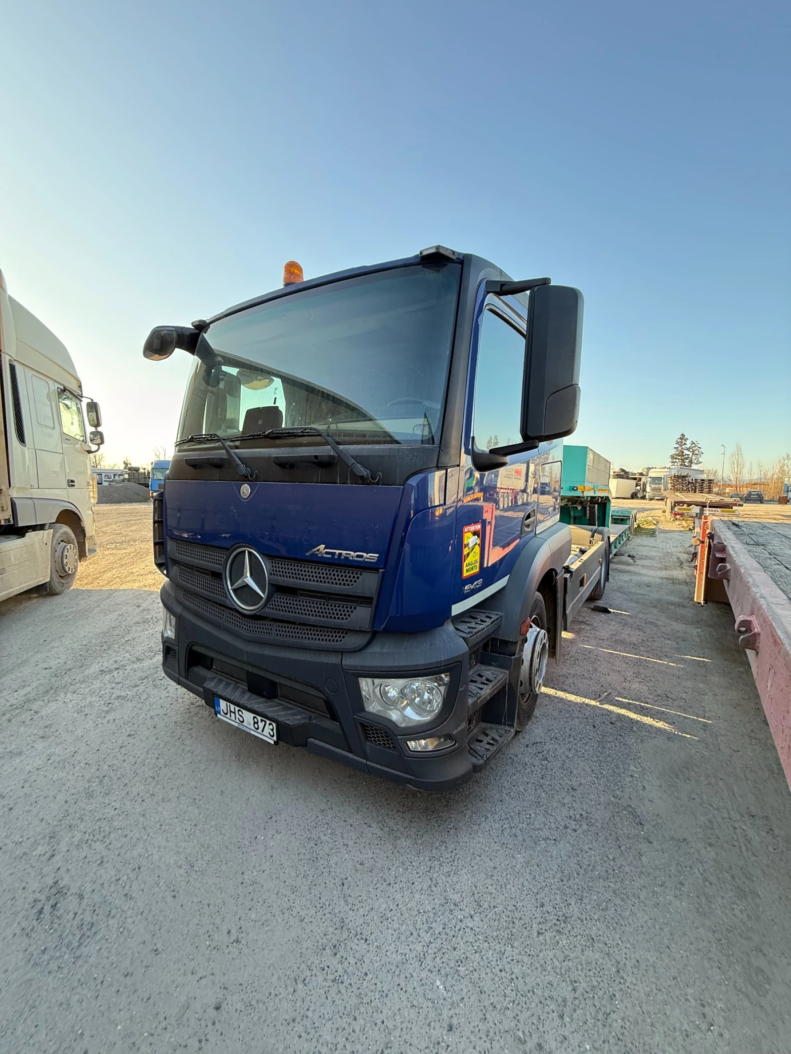 Mercedes-Benz Actros 1843 570000 АВТОВОЗ С МАГАРЕ LOHR ЛАФЕТ, снимка 2 - Камиони - 54954891