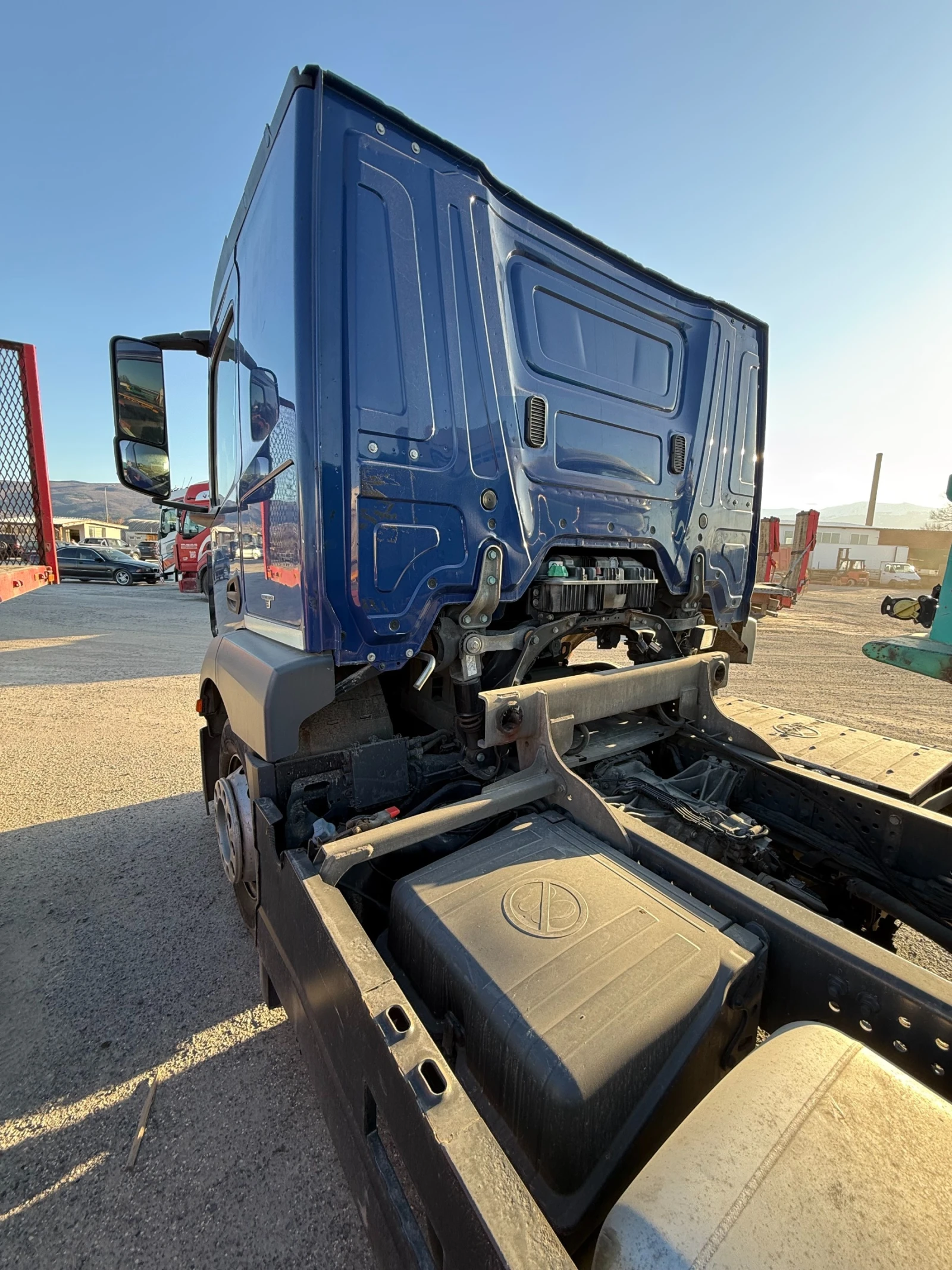Mercedes-Benz Actros 1843 570000 АВТОВОЗ С МАГАРЕ LOHR ЛАФЕТ, снимка 8 - Камиони - 54954891