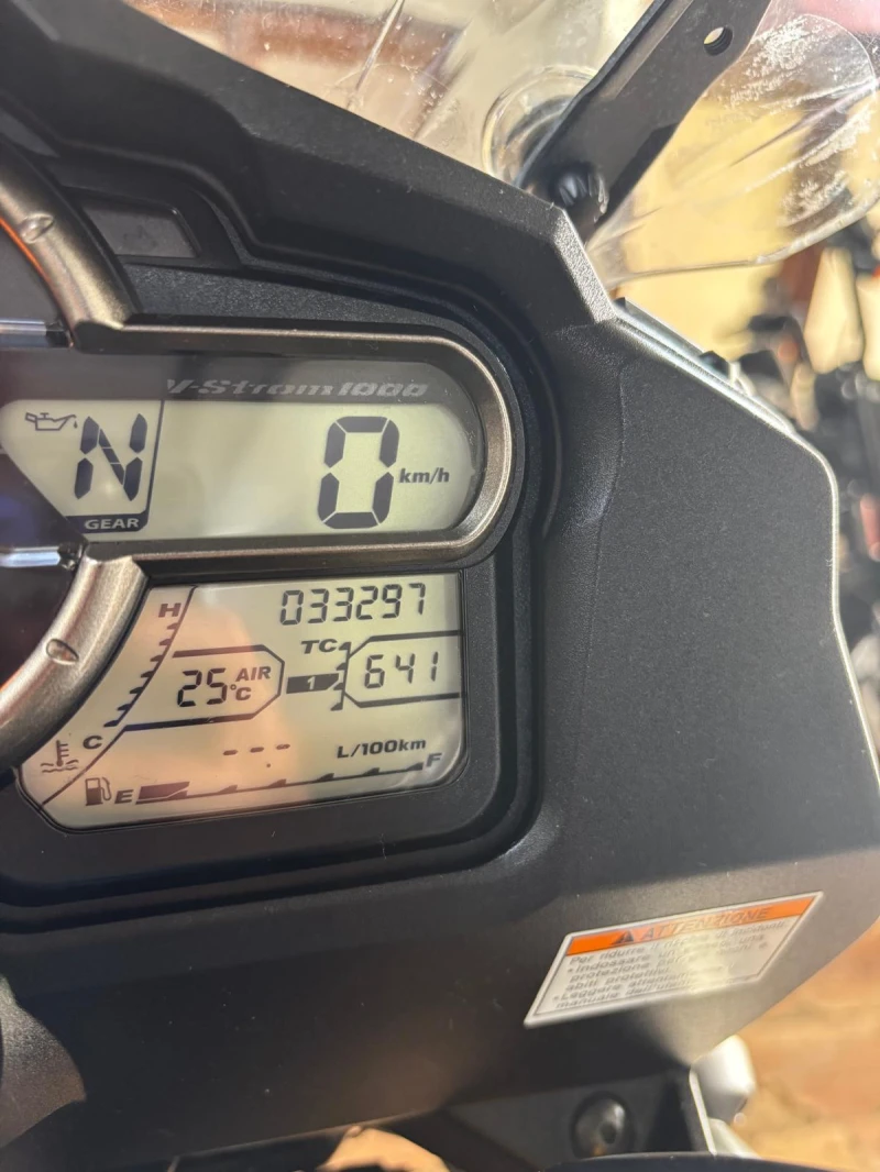 Suzuki V-strom 1050 ABS, TRC, снимка 6 - Мотоциклети и мототехника - 52313932