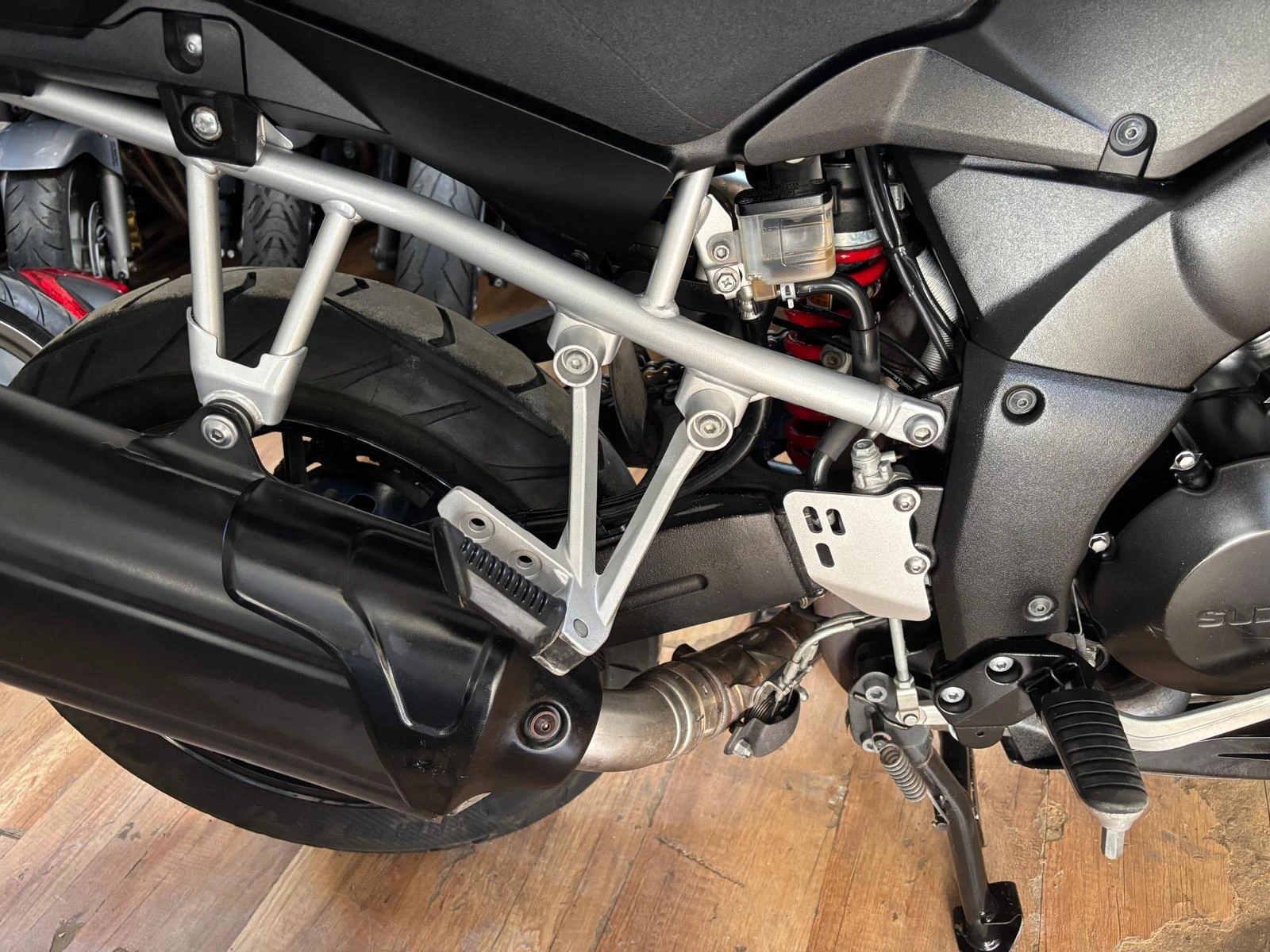 Suzuki V-strom 105 ABS, TRC - изображение 7