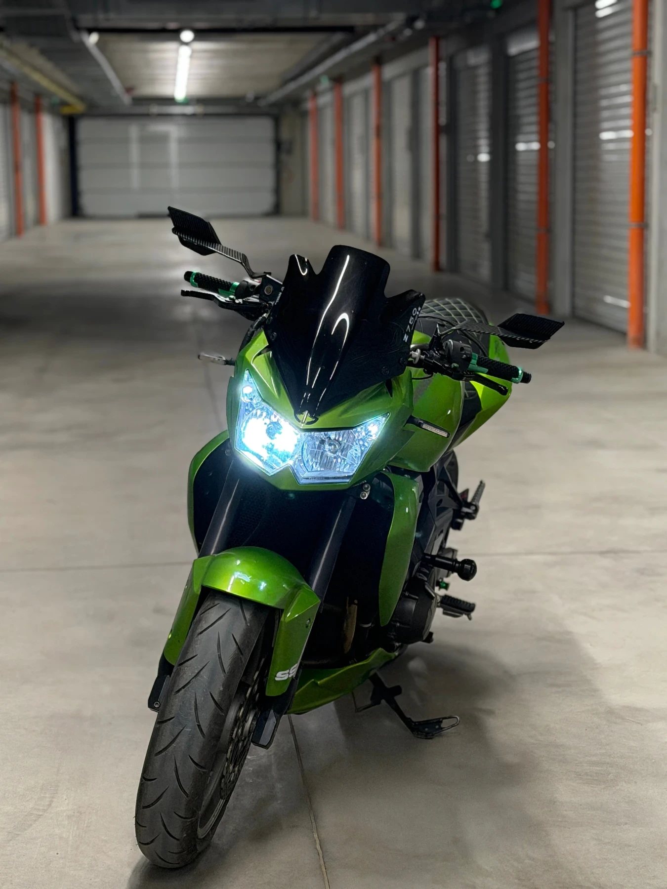 Kawasaki Z 750, снимка 5 - Мотоциклети и мототехника - 54359335