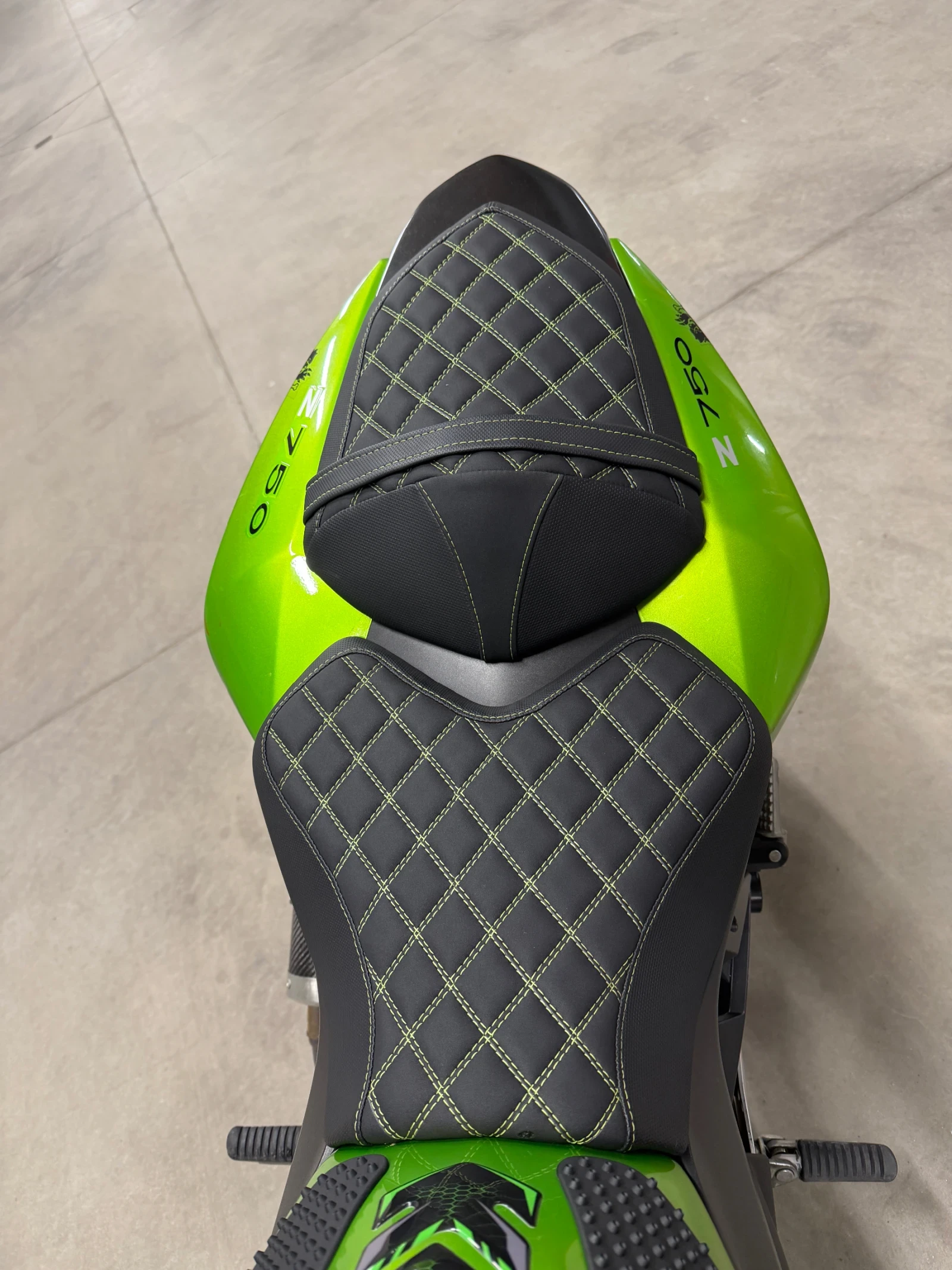 Kawasaki Z 750, снимка 6 - Мотоциклети и мототехника - 54359335