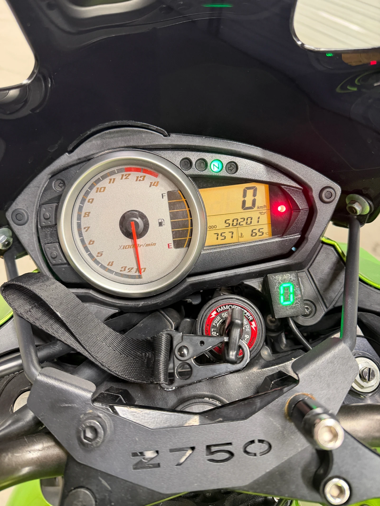 Kawasaki Z 750, снимка 12 - Мотоциклети и мототехника - 54359335