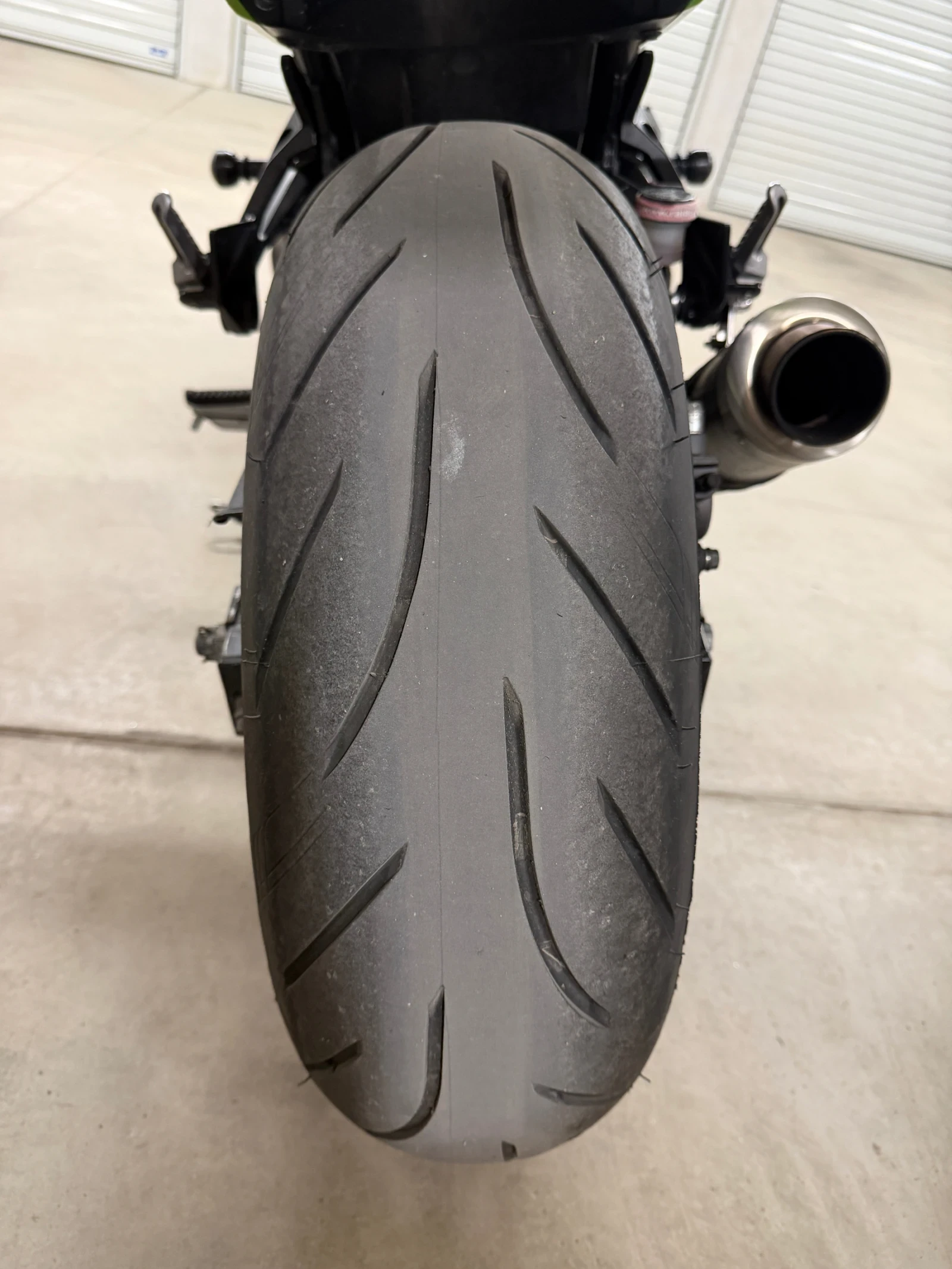 Kawasaki Z 750, снимка 15 - Мотоциклети и мототехника - 54359335