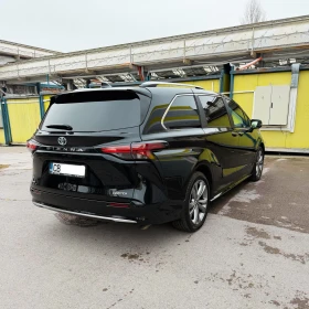 Toyota Sienna Limited, снимка 3
