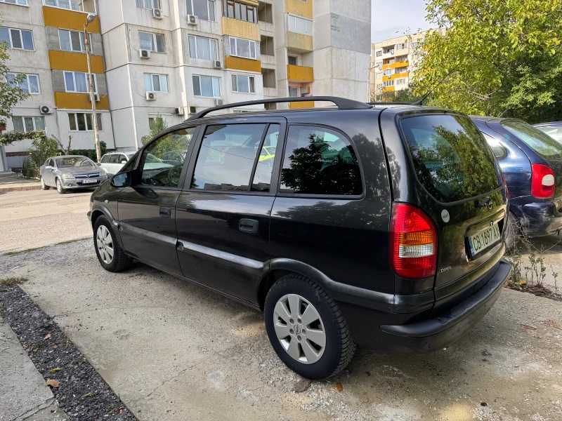 Opel Zafira 1.8 Газ-Бензи 7-местен Гаражен , снимка 4 - Автомобили и джипове - 47325816