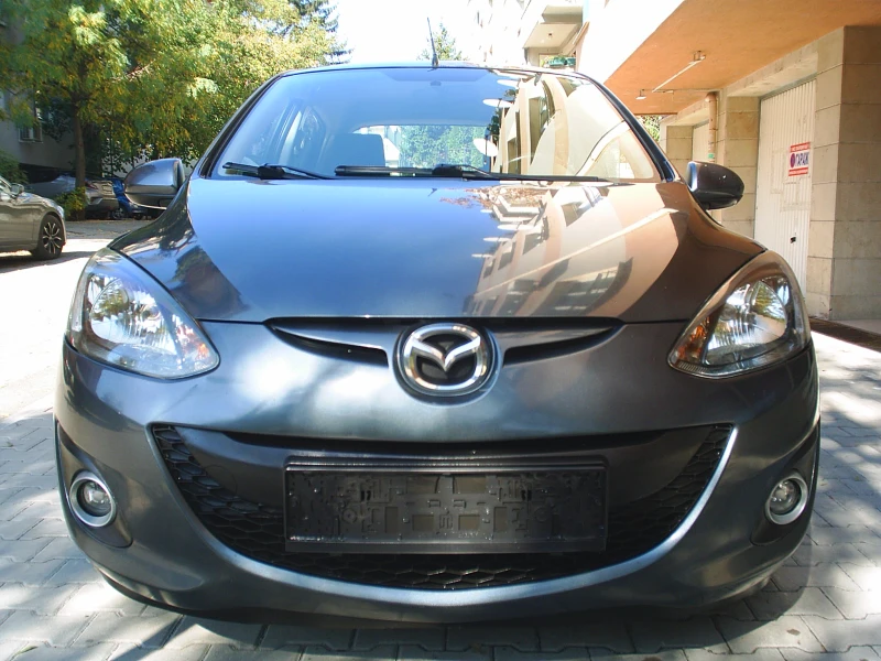 Mazda 2 1.3 16V 75k.c., снимка 16 - Автомобили и джипове - 47641184