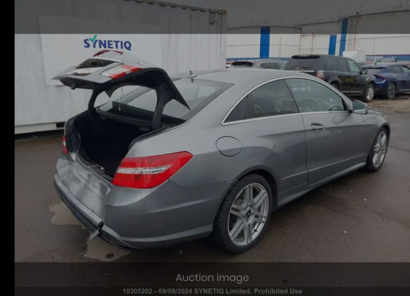 Mercedes-Benz E 220 W207 AMG, снимка 10 - Автомобили и джипове - 47704499