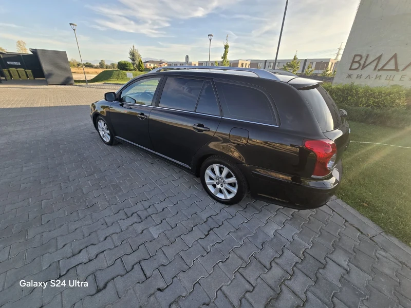 Toyota Avensis, снимка 13 - Автомобили и джипове - 49995233