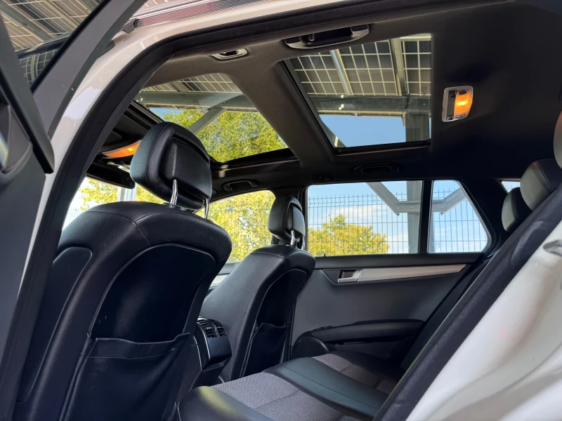 Mercedes-Benz C 250 CDI 4MATIC AMG 204кс * ПАНОРАМА* ТОП* , снимка 13 - Автомобили и джипове - 51119810