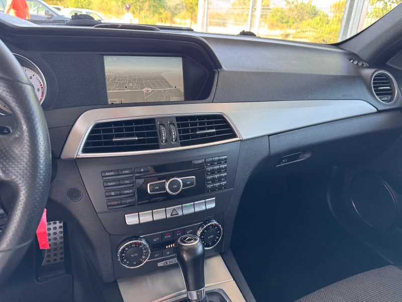 Mercedes-Benz C 250 CDI 4MATIC AMG 204кс * ПАНОРАМА* ТОП* , снимка 10 - Автомобили и джипове - 51119810