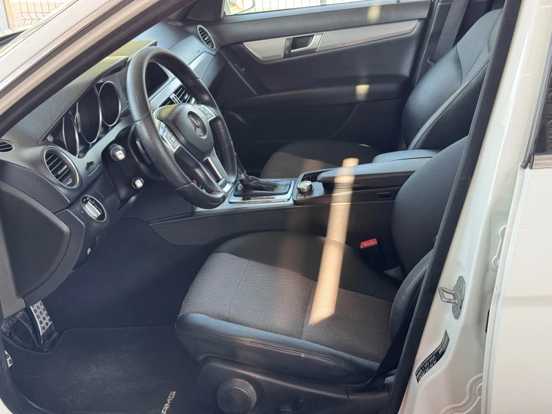 Mercedes-Benz C 250 CDI 4MATIC AMG 204кс * ПАНОРАМА* ТОП* , снимка 9 - Автомобили и джипове - 51119810