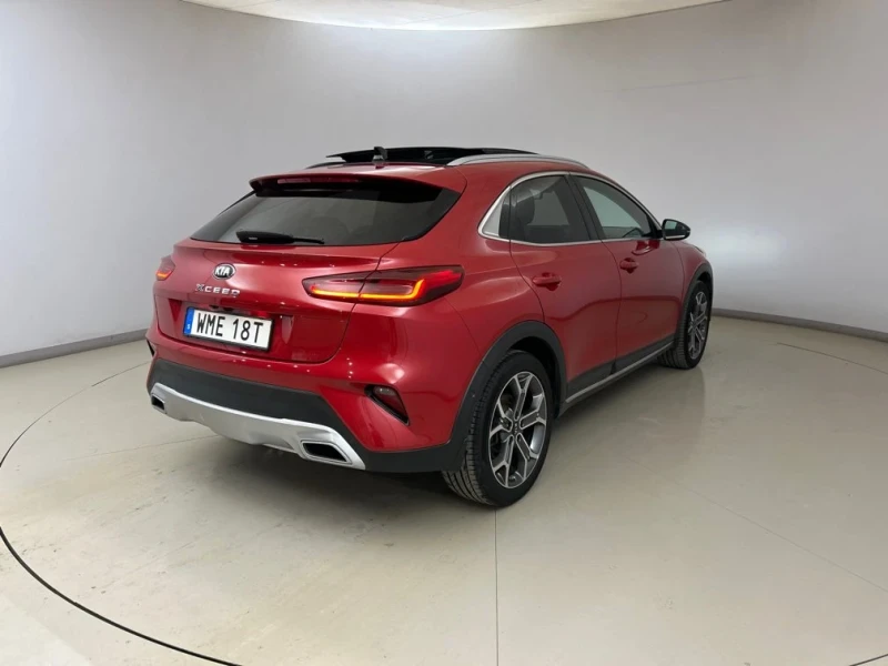 Kia XCeed Plug in Hybrid 141ps , снимка 3 - Автомобили и джипове - 52461416