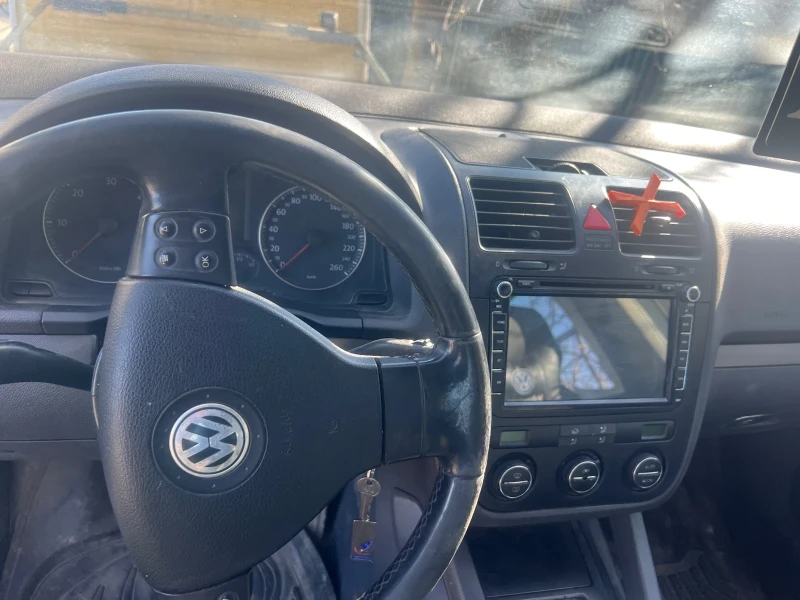 VW Golf, снимка 7 - Автомобили и джипове - 53164611