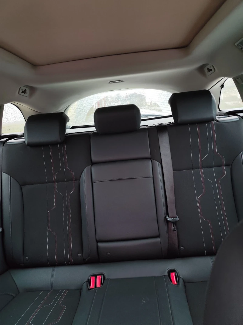 Opel Insignia, снимка 13 - Автомобили и джипове - 53302210