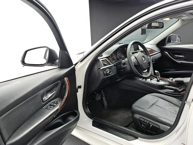 BMW 320 d, снимка 10 - Автомобили и джипове - 54205168