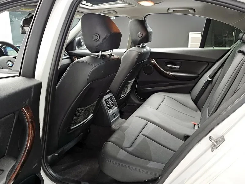 BMW 320 d, снимка 9 - Автомобили и джипове - 54205168