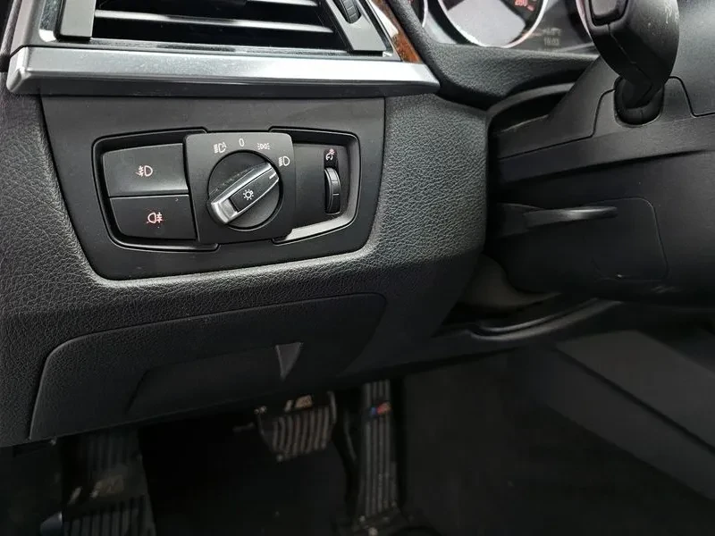 BMW 320 d, снимка 11 - Автомобили и джипове - 54205168