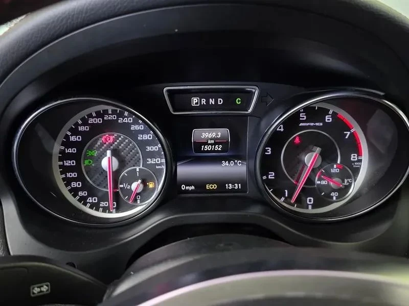 Mercedes-Benz CLA 45 AMG, снимка 8 - Автомобили и джипове - 56738160