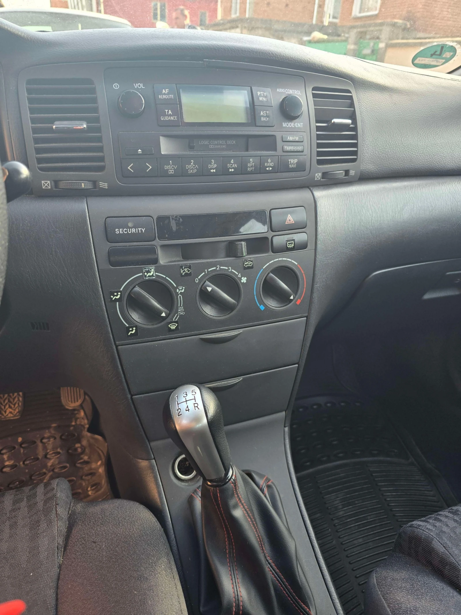 Toyota Corolla  - изображение 6