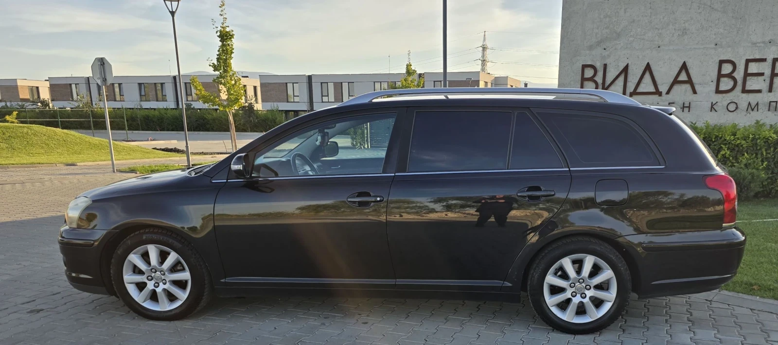 Toyota Avensis  - изображение 5