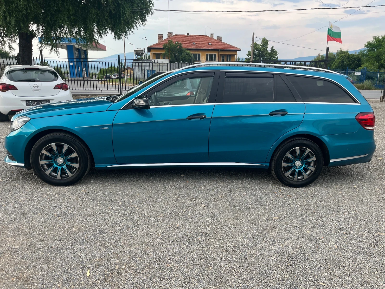 Mercedes-Benz E 200 2.2 - изображение 2