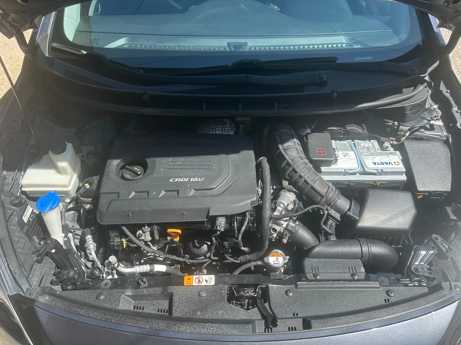 Hyundai I30 1.6crdi-110k.c-НАВИ-КАМЕРА-LED-FACE! - изображение 10
