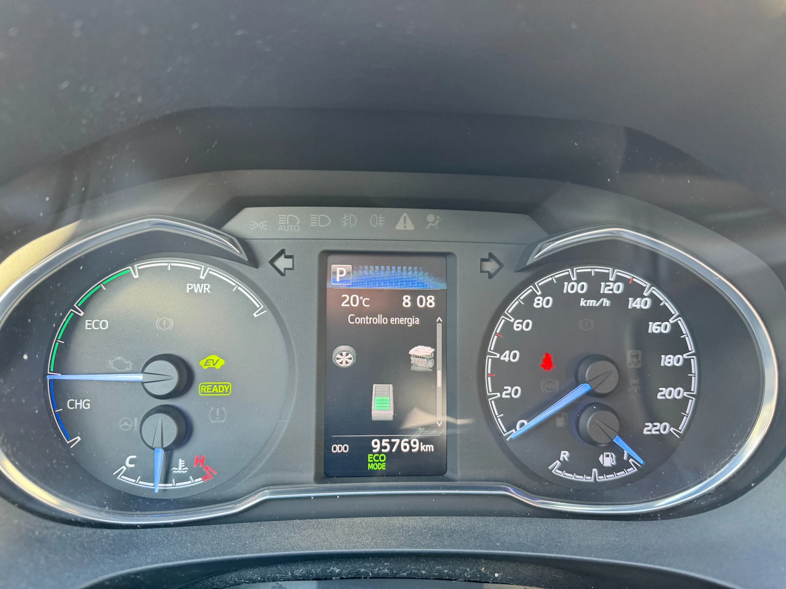 Toyota Yaris 1.5h 101к.с Гаранция FACE 95000км. - изображение 10