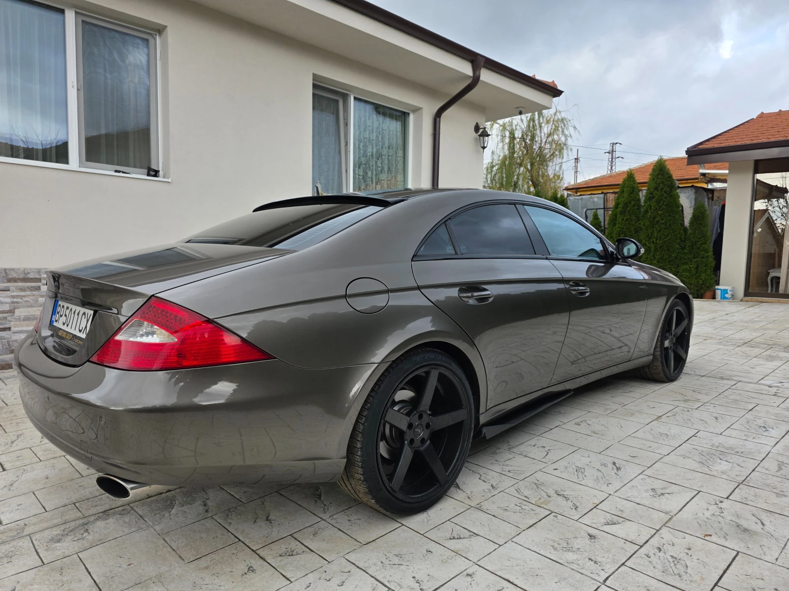 Mercedes-Benz CLS 550 5.0 GPL FULL НАПЪЛНО ОТСЛУЖЕН  - изображение 4