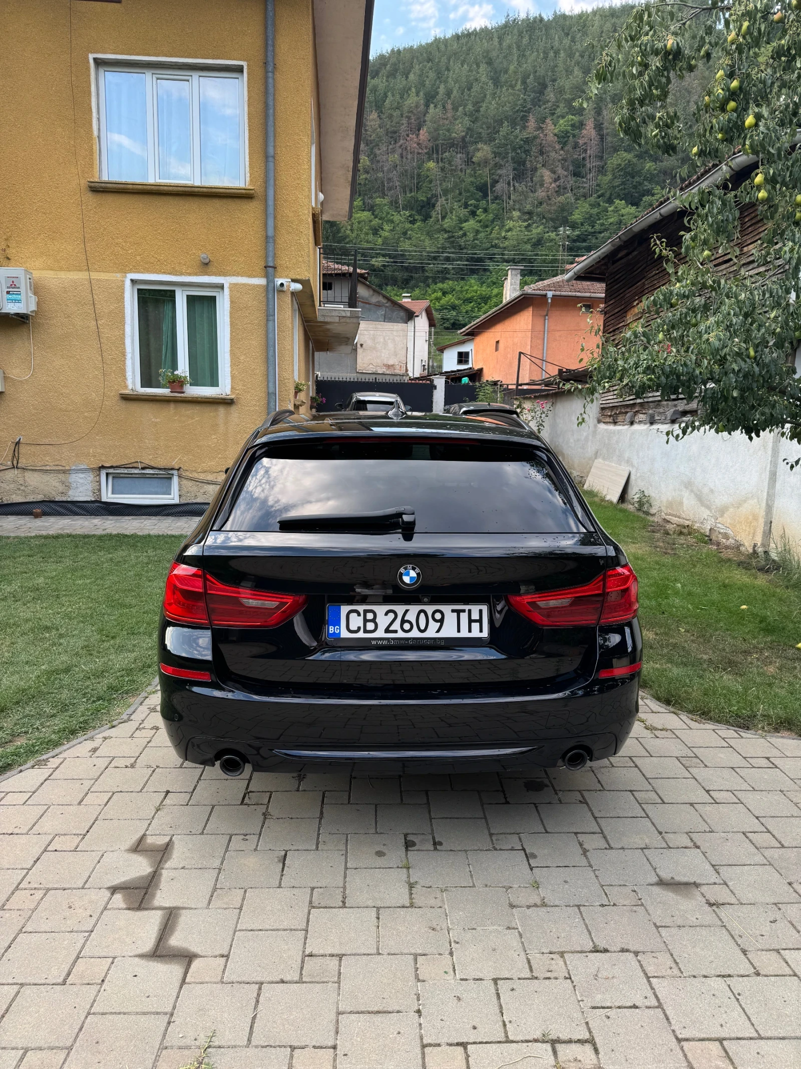 BMW 520, снимка 4 - Автомобили и джипове - 55354515