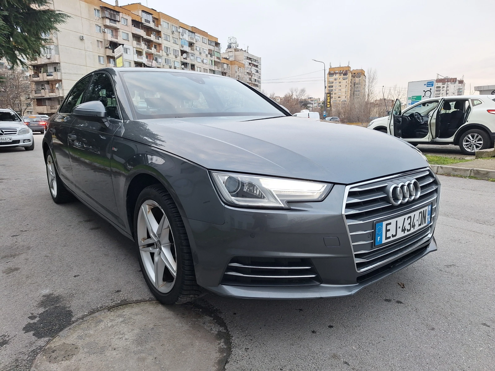 Audi A4 2.0d 150kc s-line - изображение 4