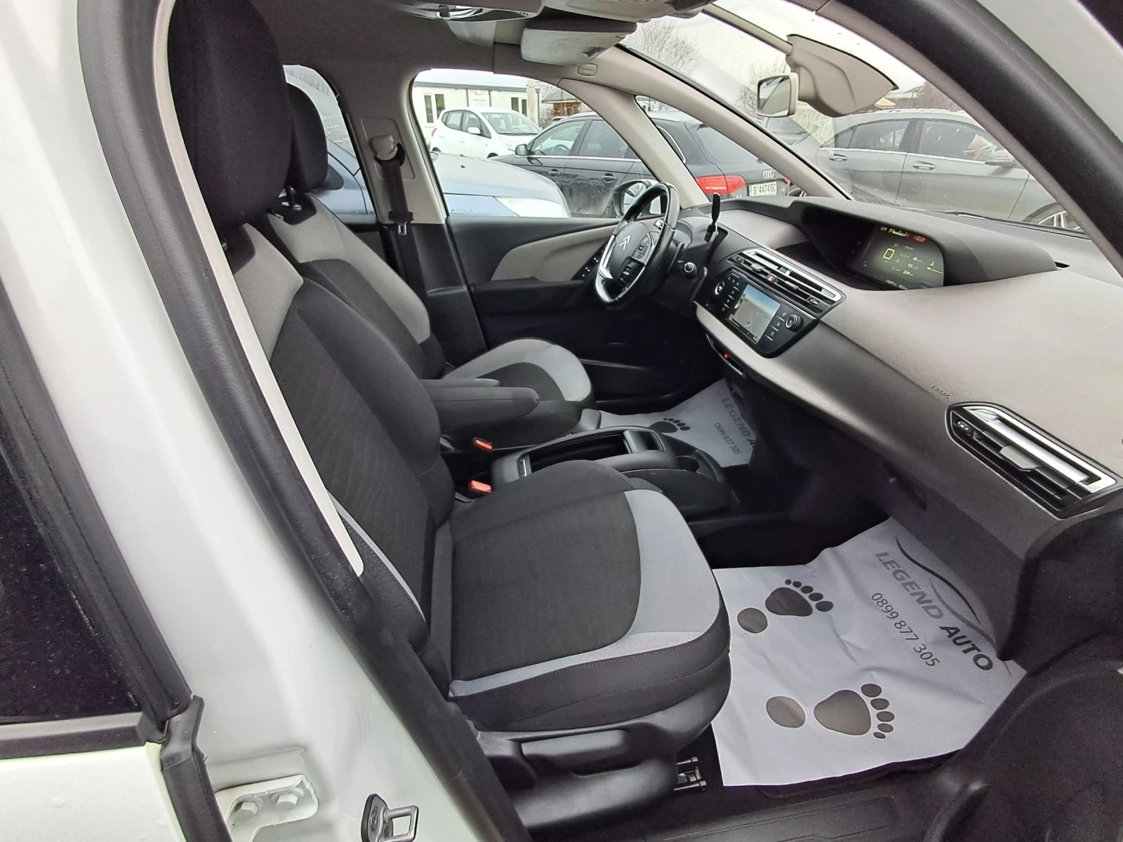 Citroen Grand C4 Picasso 2.0HDI EXECUTIVE 7места АВТОМАТИК НАВИГАЦИЯ, снимка 13 - Автомобили и джипове - 53514886