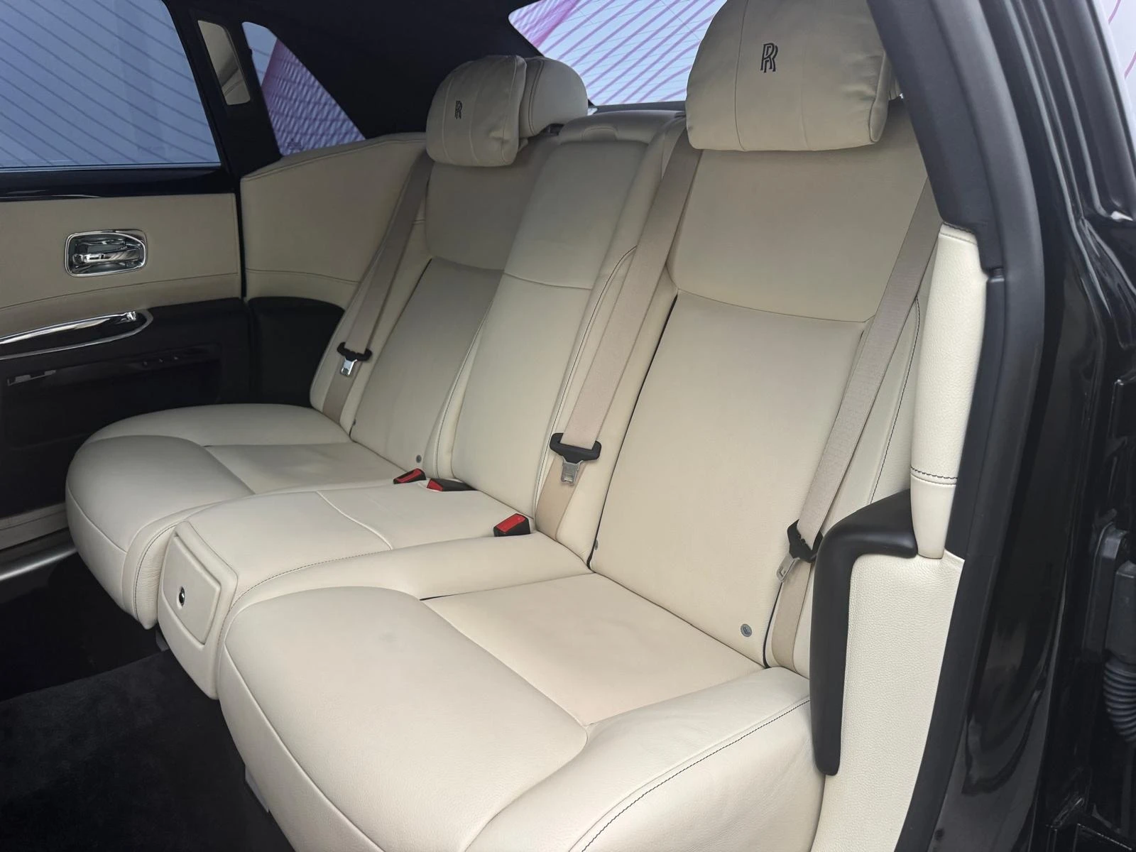 Rolls-Royce Ghost 6.6 V12 Twin-Turbo, снимка 5 - Автомобили и джипове - 53809875