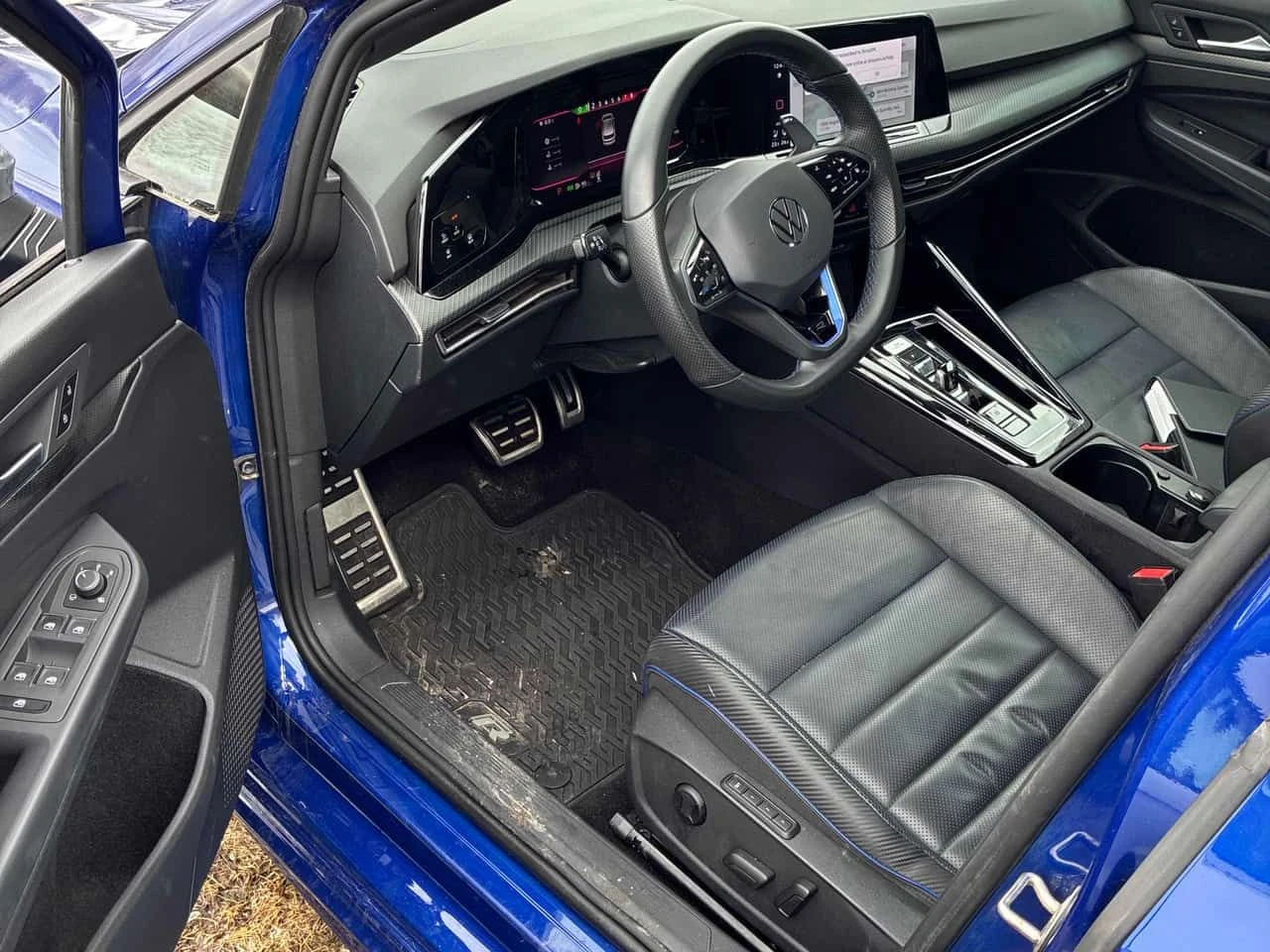 VW Golf * DSG * ПОДГРЕВ* KEYLESS* NAVI* , снимка 5 - Автомобили и джипове - 53861645