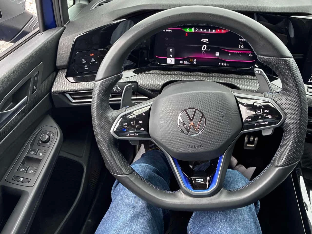 VW Golf * DSG * ПОДГРЕВ* KEYLESS* NAVI* , снимка 15 - Автомобили и джипове - 53861645