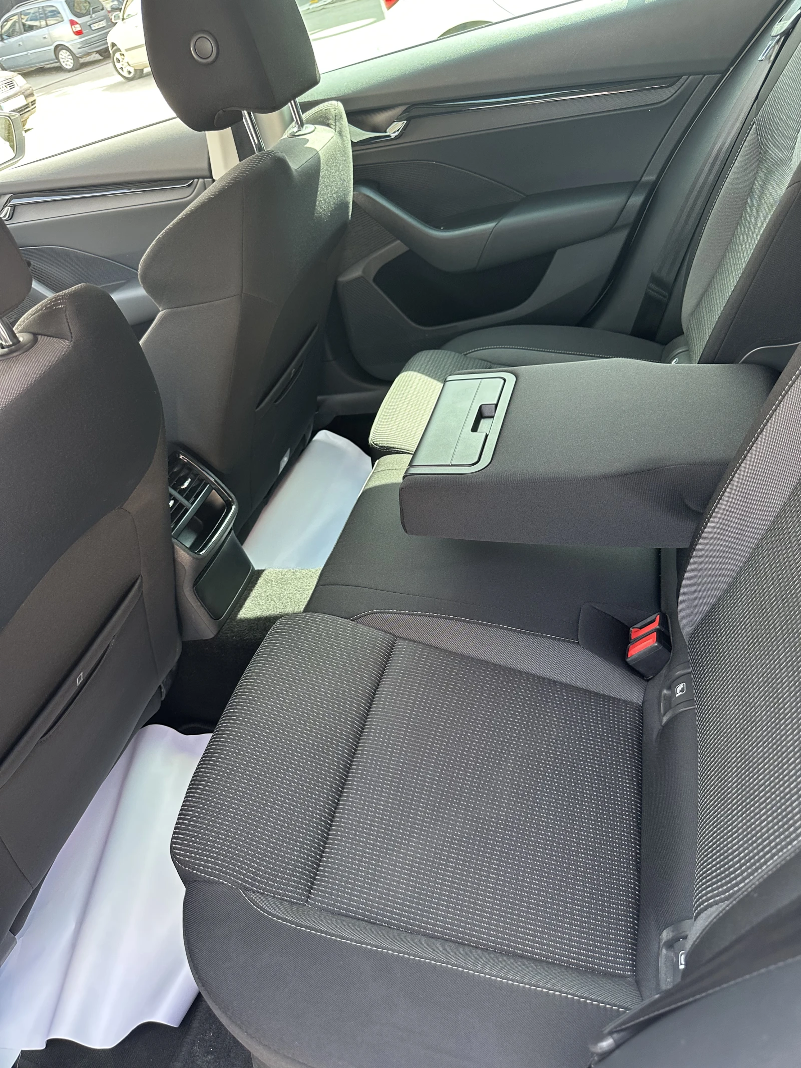 Skoda Octavia Business, снимка 8 - Автомобили и джипове - 54072673