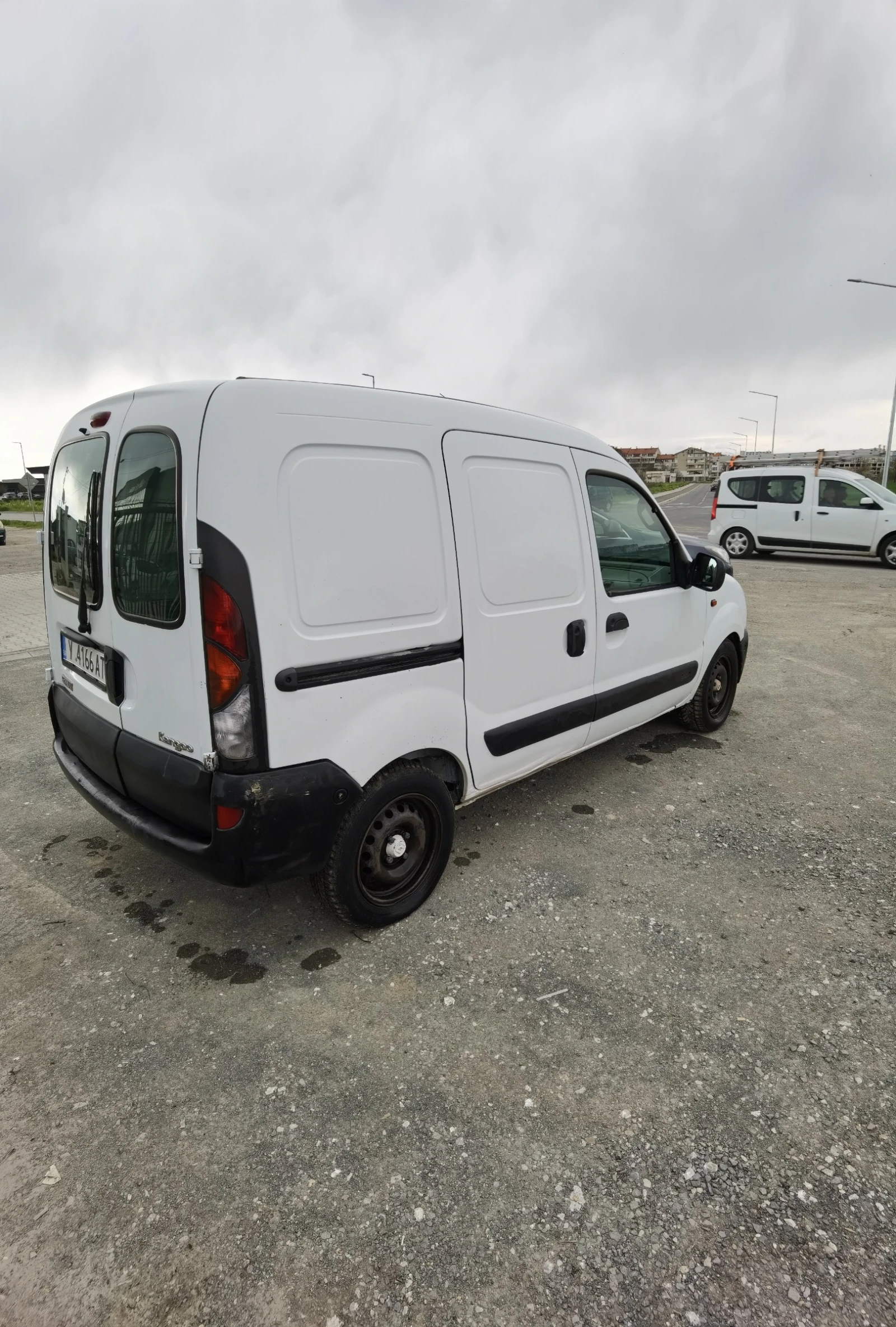 Renault Kangoo 1.9, снимка 4 - Автомобили и джипове - 54151020